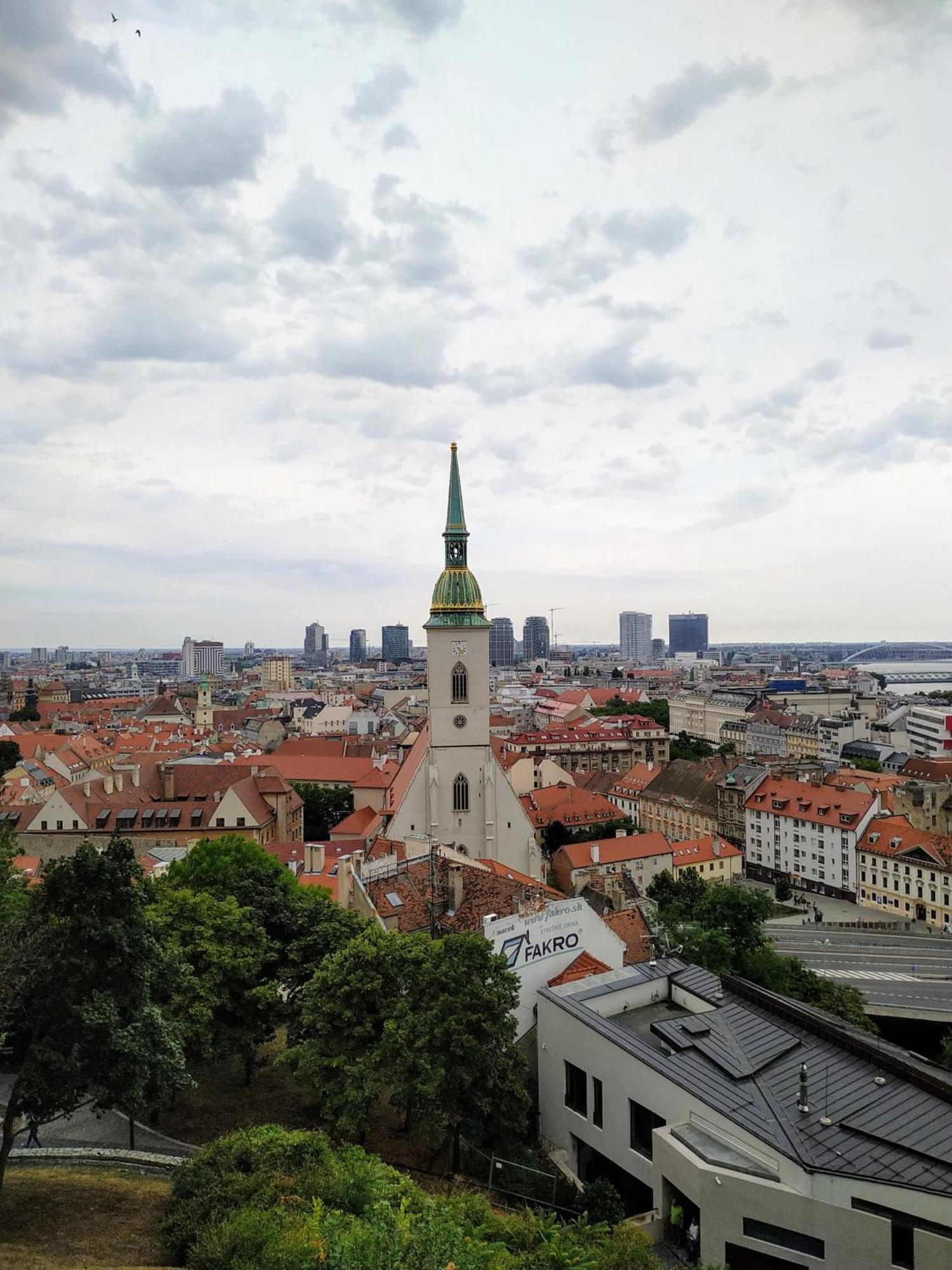 Extralarge Queen Room In The Heart Of Bratislava With Terrace Экстерьер фото